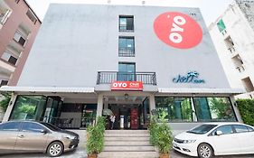 Super Oyo 427 Chill Apartment